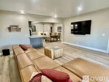Main picture of 1335 W 14th St