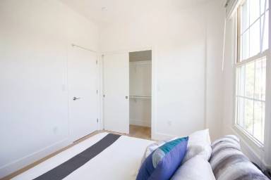 Main picture of 1635 Gough
