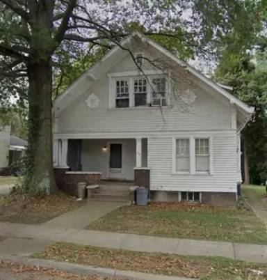 Main picture of 163 Luck Ave