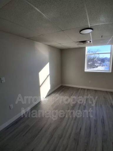 Main picture of 731 Crawford St