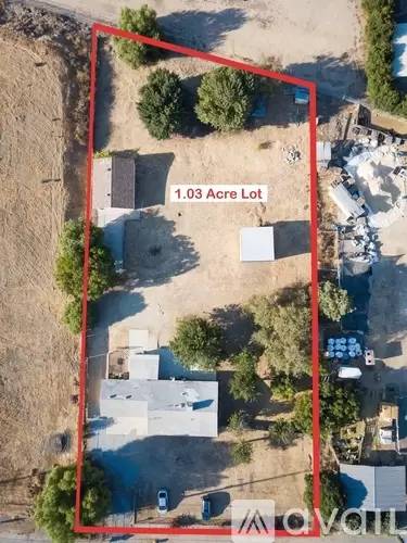 Main picture of 20724 Palomar St