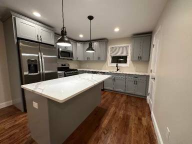 Main picture of 526 Naugatuck Ave