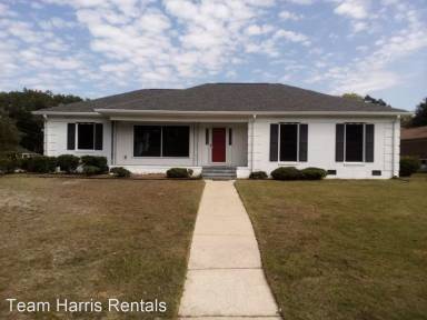 Main picture of 517 Lennox Dr