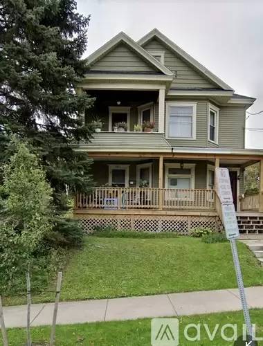 Main picture of 327 Gordon Ave