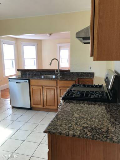 Main picture of 17 Glendale St