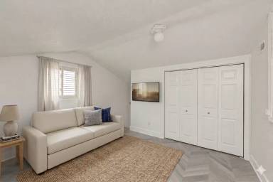 Main picture of 5020 NE Alberta St