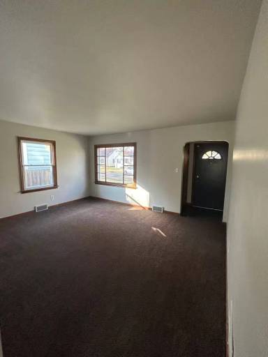 Main picture of 4201 Warsaw St