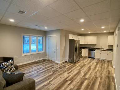 Main picture of 103 Main Street East