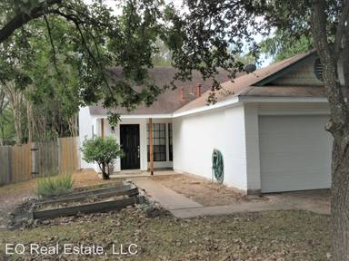 Main picture of 905 Kavanagh Dr