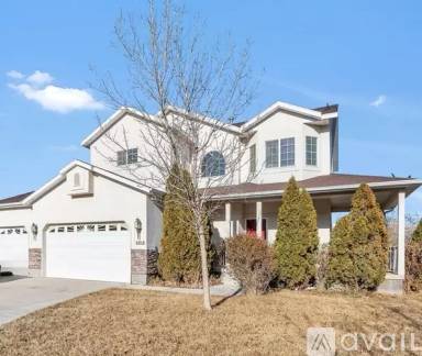 Main picture of 2818 S Silver Fox Ln