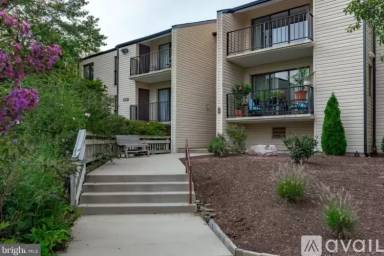Main picture of 2570 Riva Rd