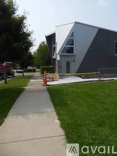 Main picture of 1310 Hartrey Ave