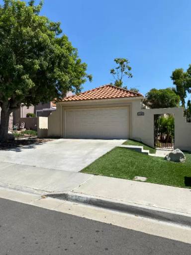 Main picture of 1750 Carrera Dr