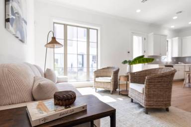 Main picture of 115 Gaunt Ln