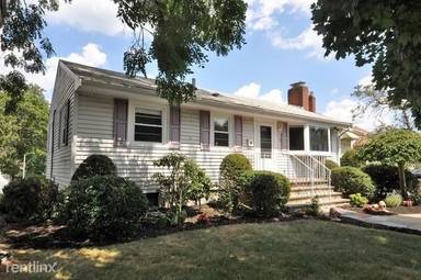 Main picture of 168 Dean St