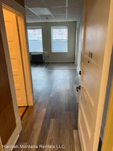 Main picture of 109 W Lewis St