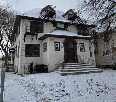 Main picture of 301 Wellington Ave