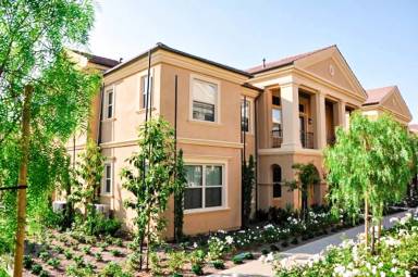 Main picture of 120 Overbrook