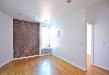 Main picture of 500 W 148th St