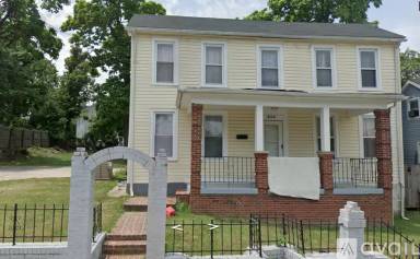 Main picture of 524 69th Pl