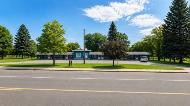 Main picture of 610 Commonwealth Ave
