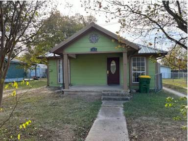 Main picture of 708 Lewis St