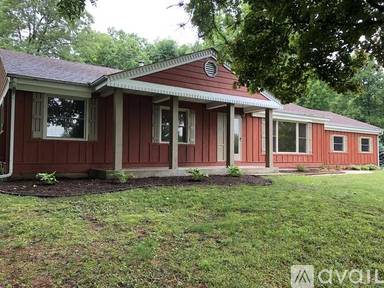 Main picture of 4141 N Lunar Dr