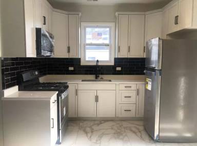Main picture of 8942 S Baltimore Ave