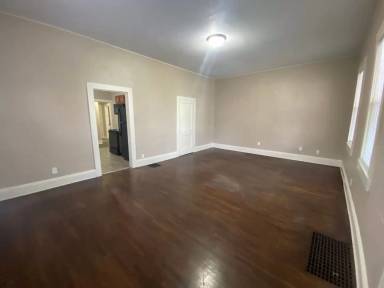 Main picture of 1214 Summit St