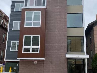Main picture of 219 Waterman St