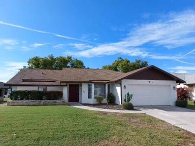Main picture of 5834 Monroe Rd
