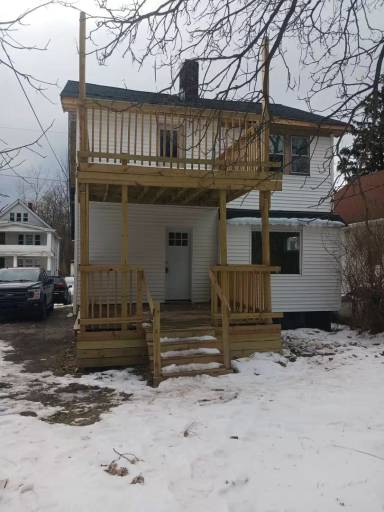 Main picture of 3319 E 145th St