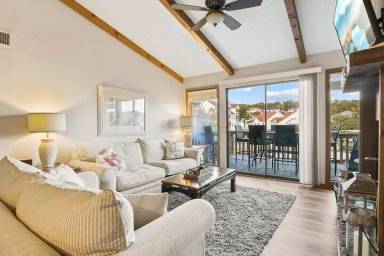 Main picture of 304 Southwood Shores Pl