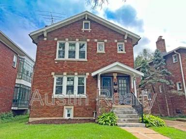Main picture of 7316 Lindell Blvd