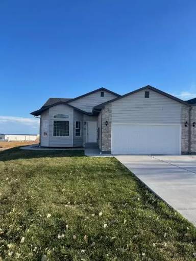 Main picture of 184 S Crescent Cir