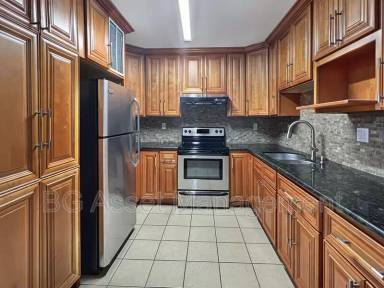 Main picture of 1459 MacArthur Blvd