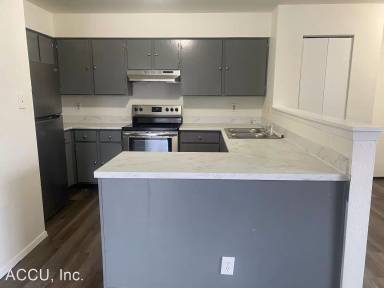 Main picture of 141 S Zang Way