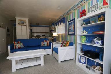 Main picture of 217 56th St