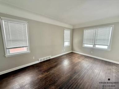 Main picture of 16146 W Parkway St