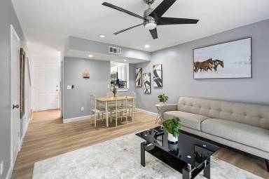 Main picture of 111 E 1st St