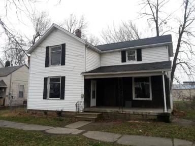 Main picture of 108 W 2nd St