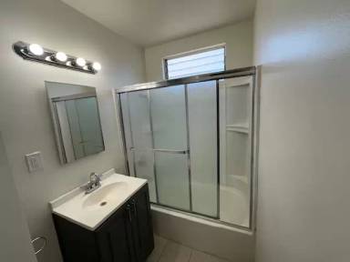 Main picture of 20764 Hartland St