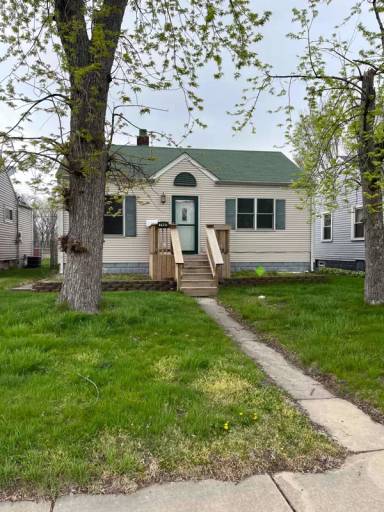 Main picture of 2927 Gibson Pl