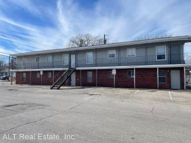 Main picture of 956 S 15th St