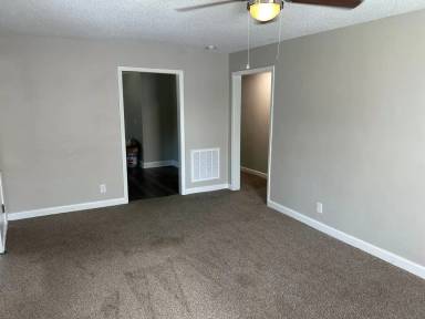 Main picture of 1659 NE 23rd St