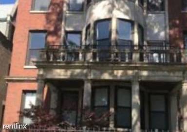 Main picture of 4711 S Michigan Ave