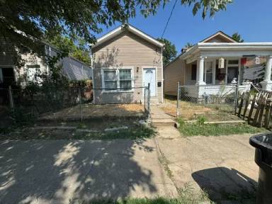 Main picture of 1739 Dumesnil St