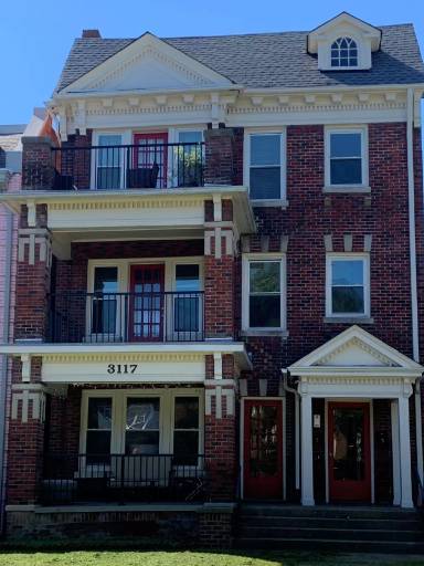 Main picture of 3117 Grove Ave