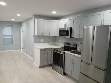 Main picture of 5 Whitehall St