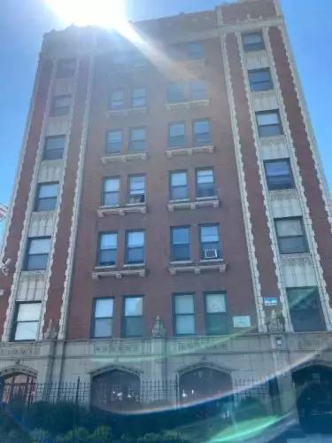 Main picture of 7048-50 S Merrill Ave